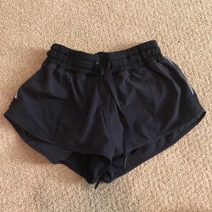 Lululemon black shorts 4
